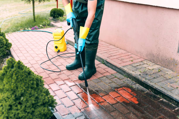 Best Driveway Pressure Washing  in Fort Pierce, FL